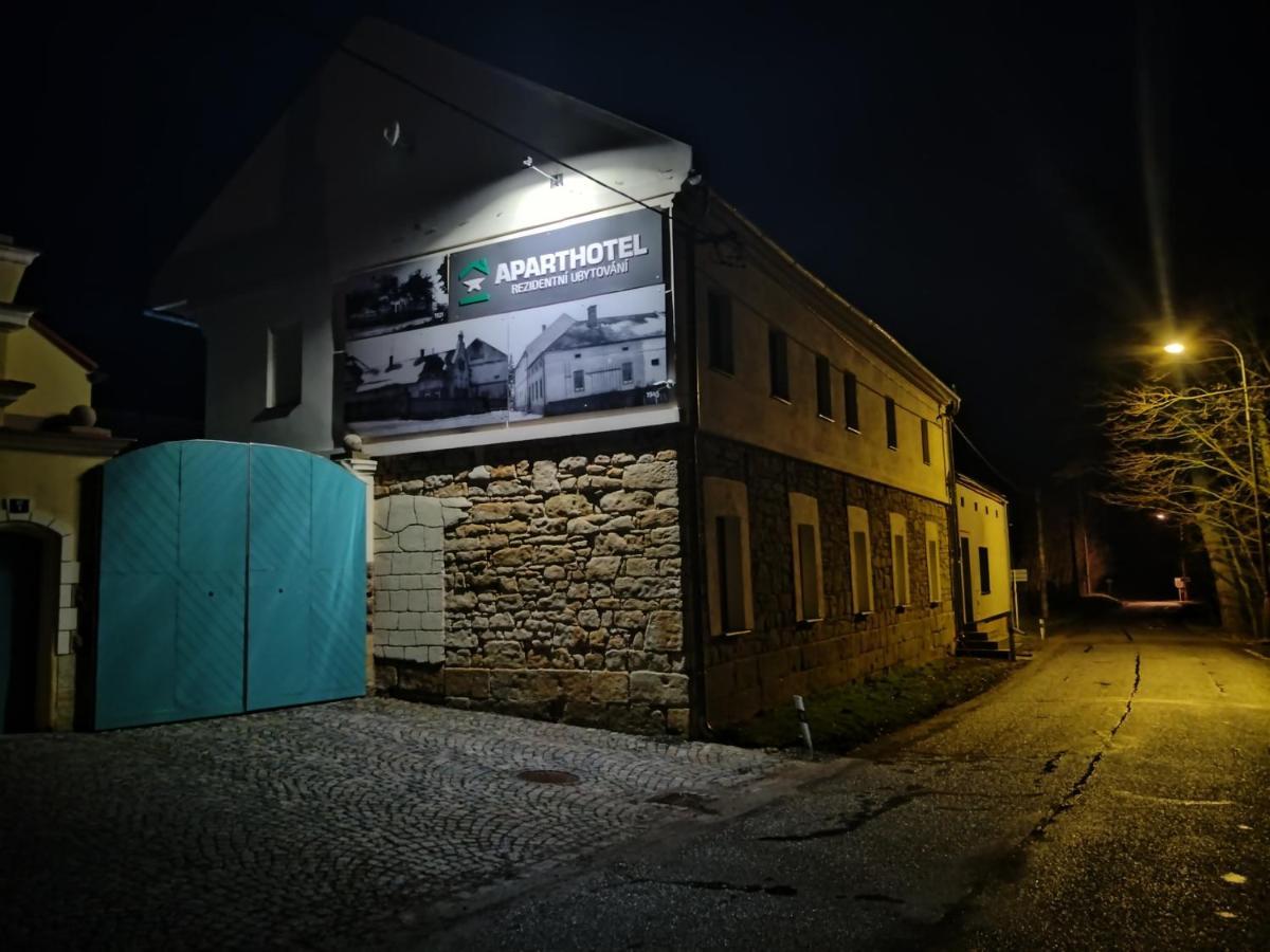 Aparthotel Brokes Lanškroun 외부 사진